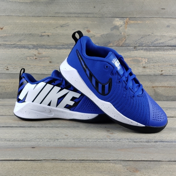 Nike Other - Nike Team Hustle Quick 2 (GS)Yth Basketball Shoes